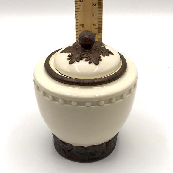 NWOT 4 pc. Set CBK porcelain sugar creamer salt pepper white and brown. - Picture 6 of 10